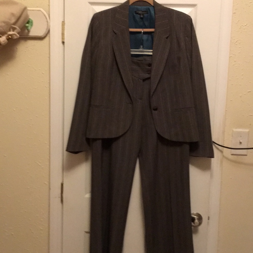 Sharagano Atelier Pants suit